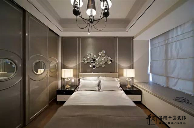 忌陳設(shè)色彩凌亂、搭配不當(dāng)、萬紫千紅